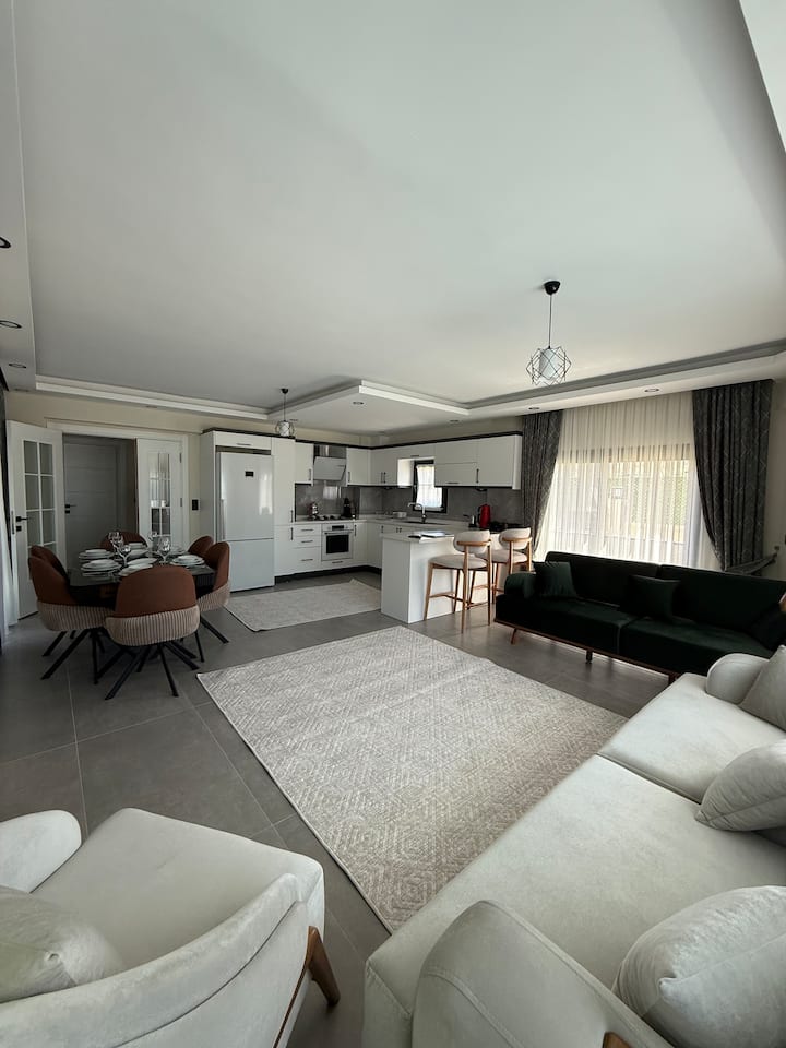 Villaaleyna1
Fethiyedenize5dktam Korunaklımüstakil - Fethiye