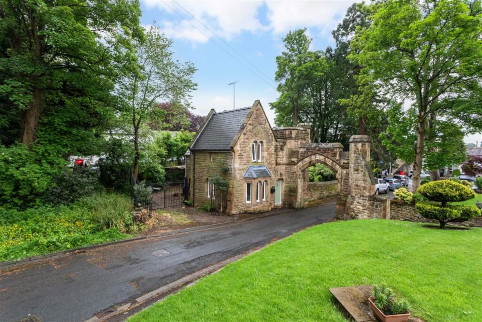 Charming 2BR Family Retreat with Garden view