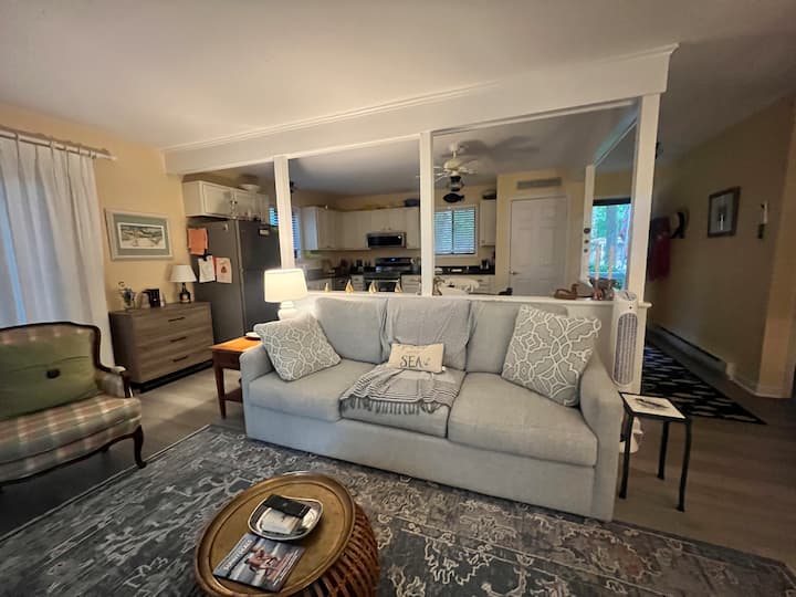 Quiet Family Home- Deck, Trails & Water Sports - Ocean Pines, MD