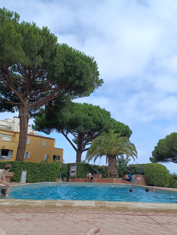 Studio Très Bien Situé Avec Piscine Cap D'agde - Agde