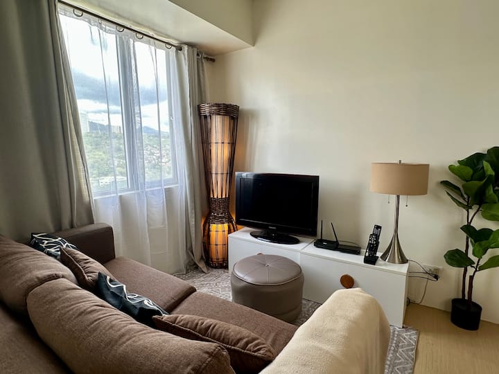 1br Corner Condo Unit | Pool | It Park Cebu - Cebu