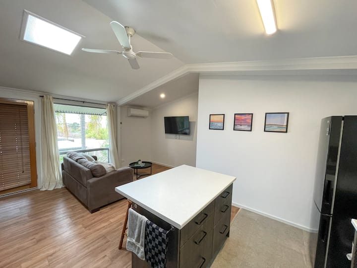 Coastal Guesthouse - Port Lincoln