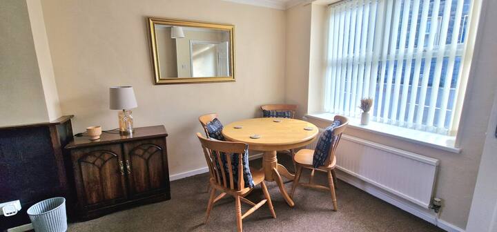 Family Cottage, Garden, Mountain Views, Sleeps 5 - Blaenau Ffestiniog