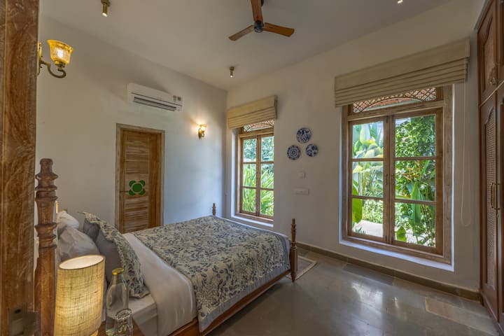 Bedroom 1 image 1