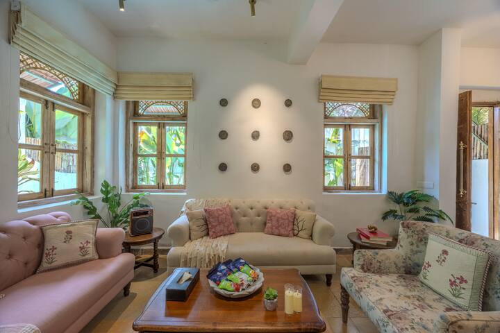 Living room 2 image 4