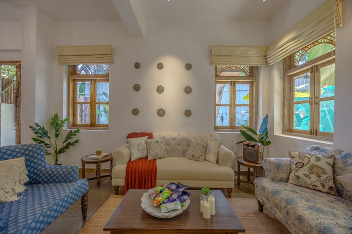 Living room 1 image 5
