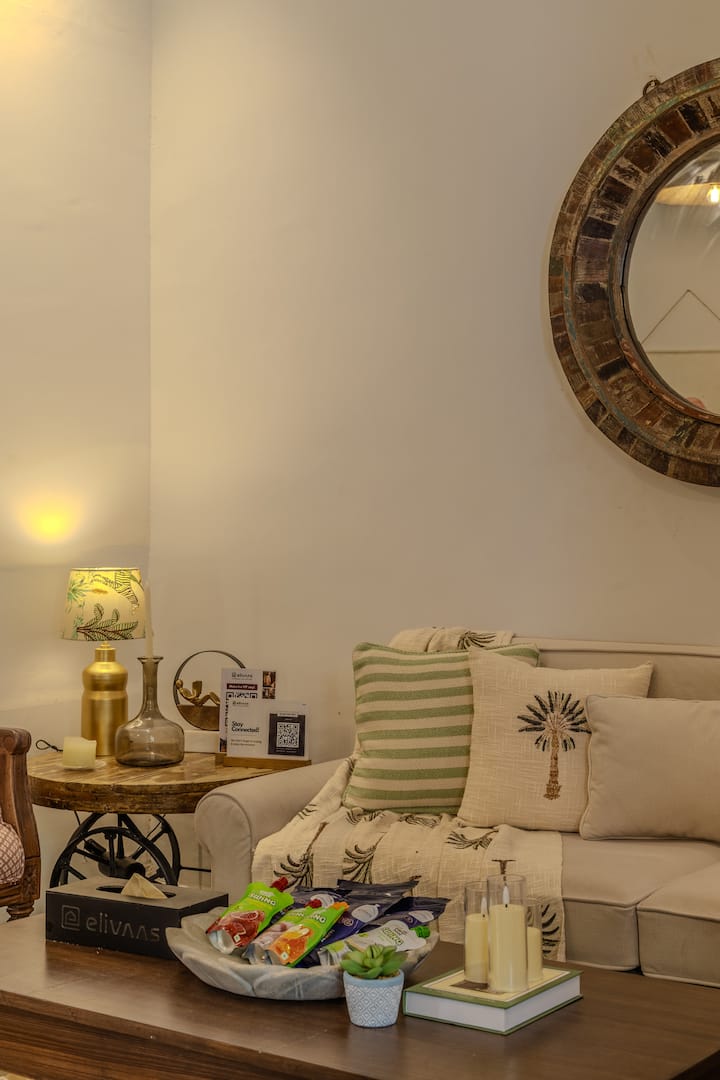 Living room image 5