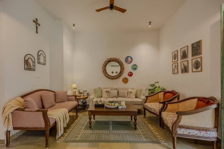 Living room image 1