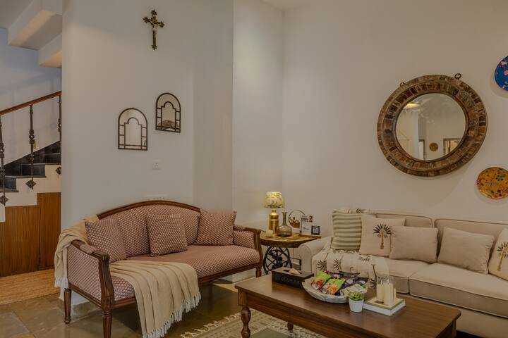Living room image 4