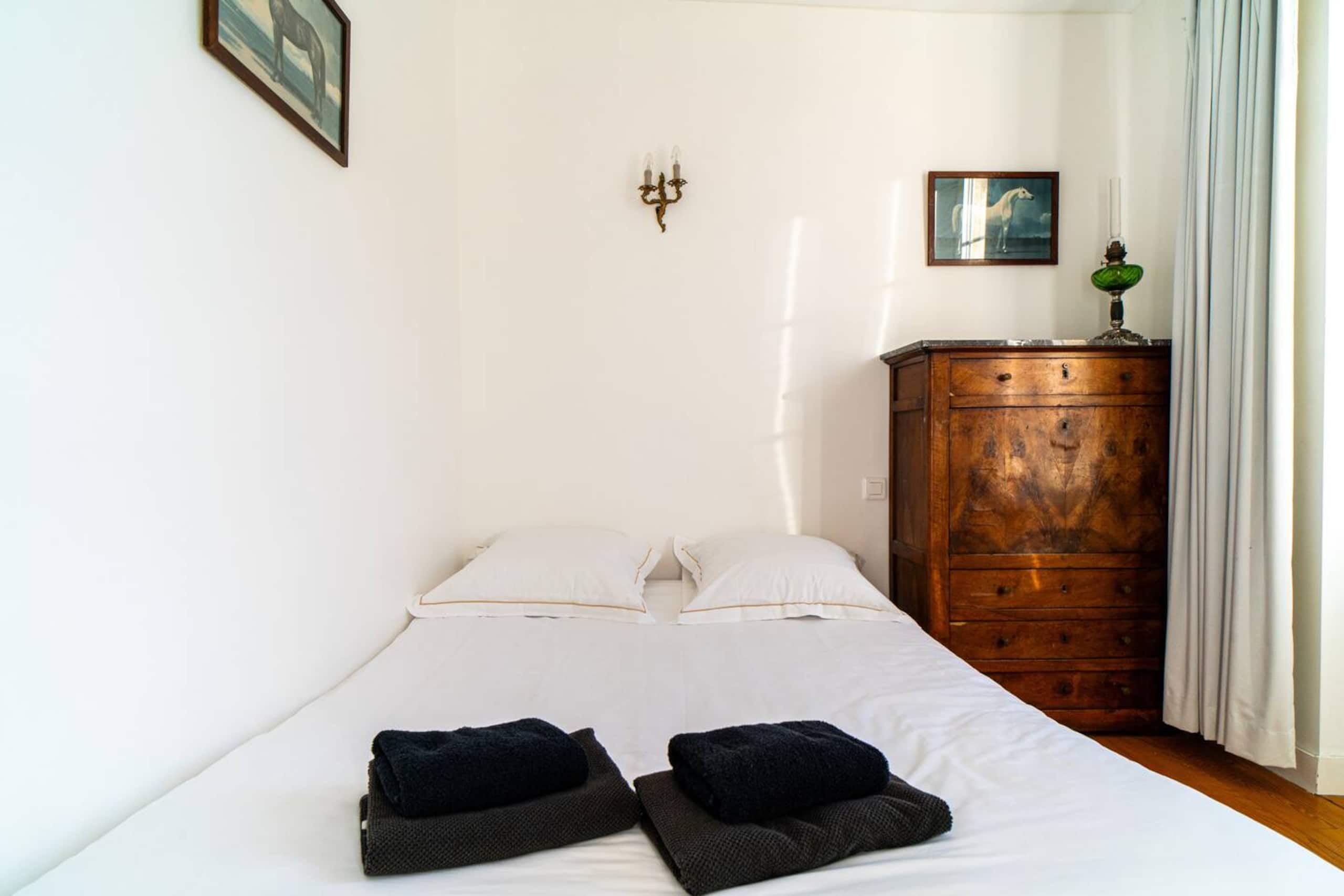Second-floor bedroom