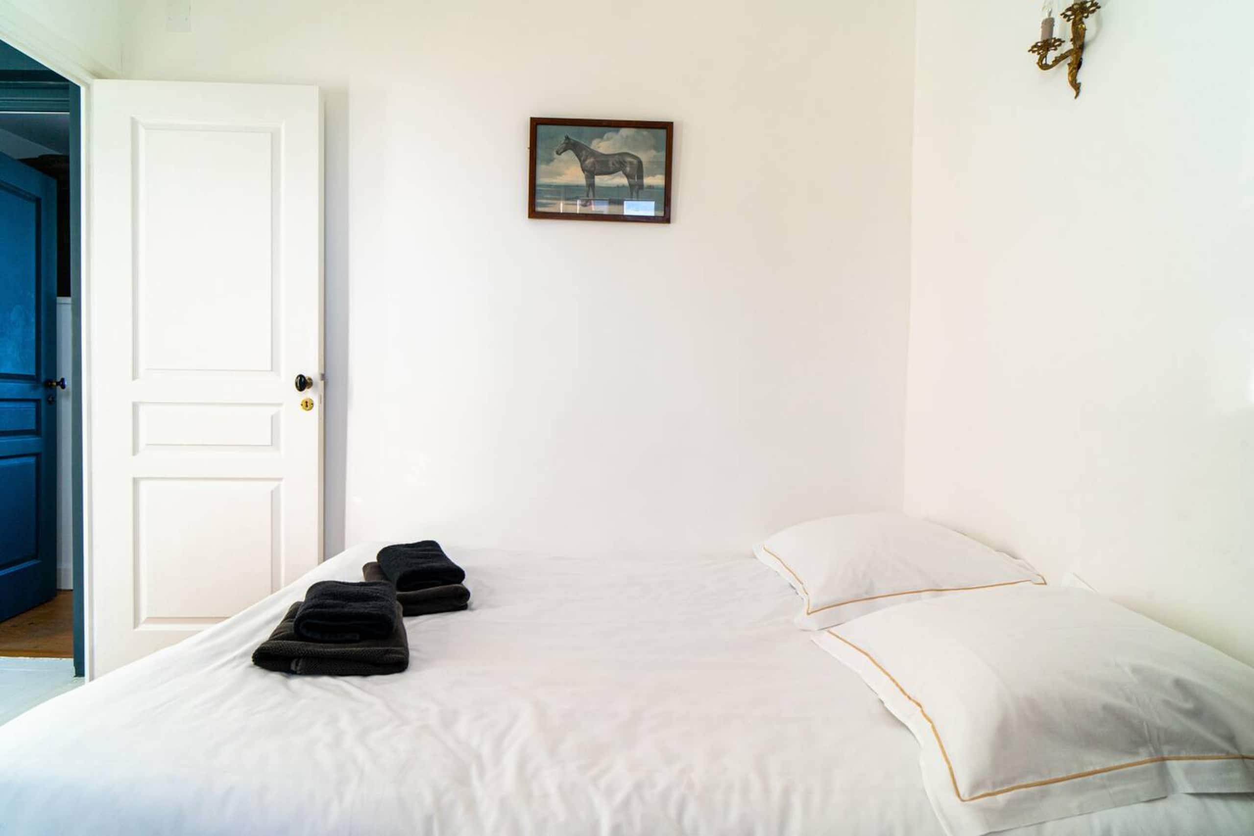 Second-floor bedroom
