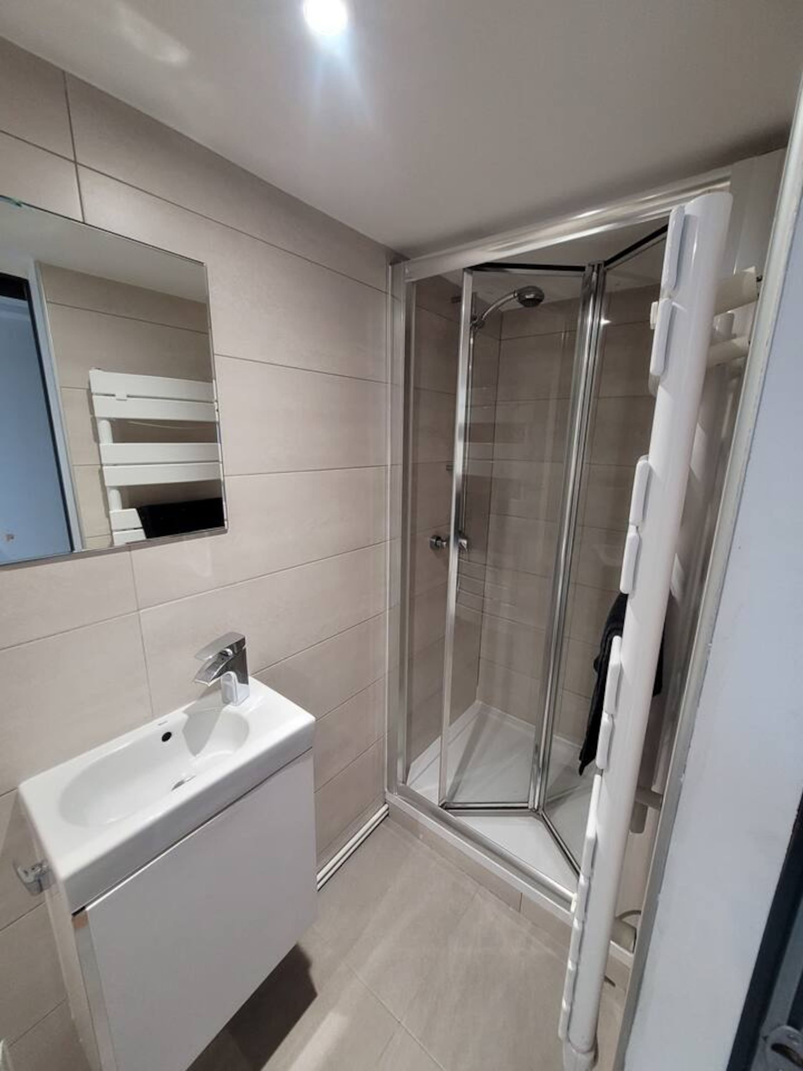 Third-floor bathroom