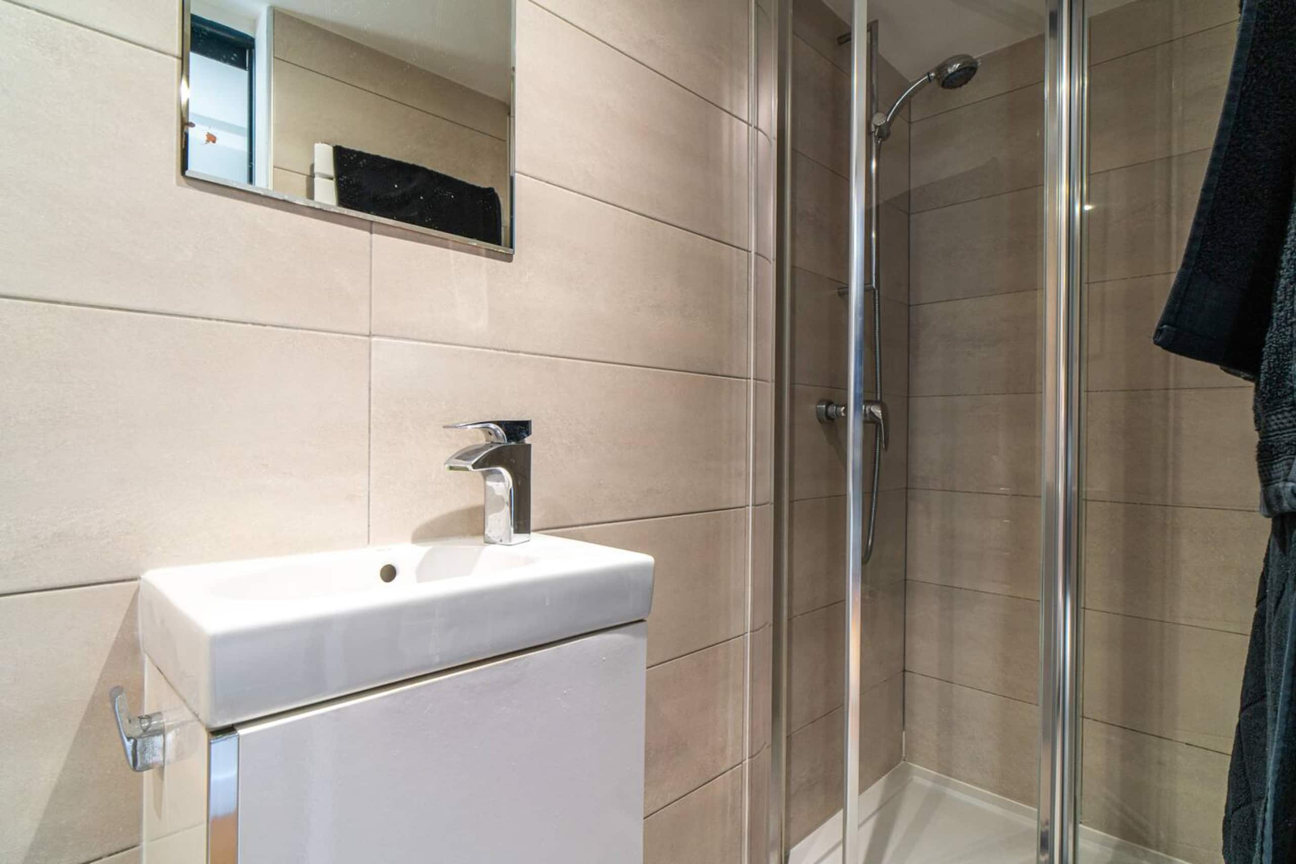 Third-floor bathroom