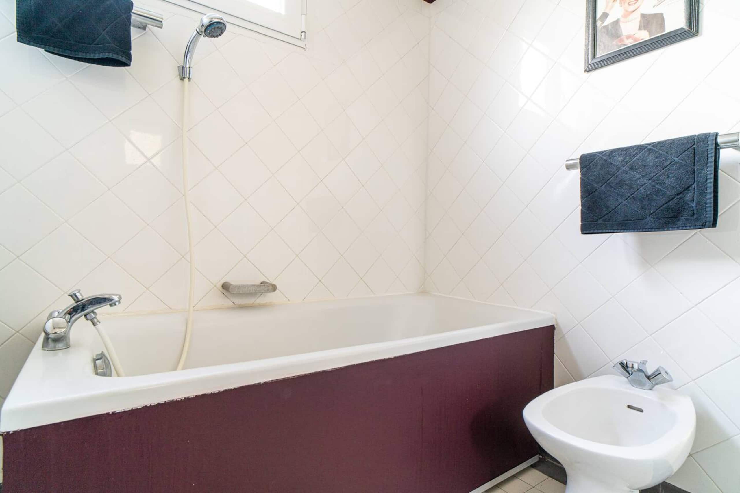 Bathroom 1st floor