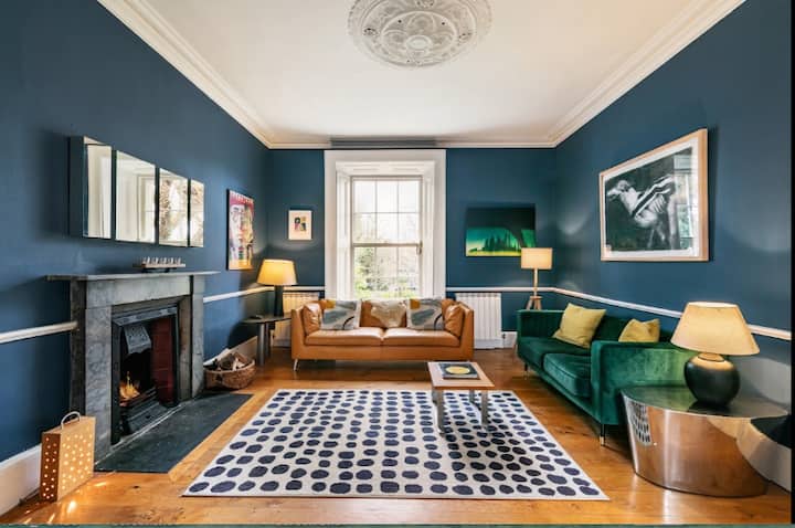Georgian Gem In The Heart Of The City - Dublin