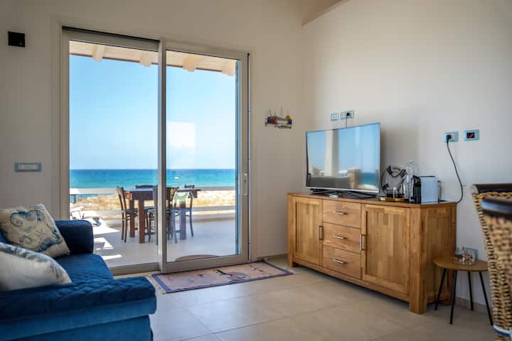 Fronte Mare Terrazza E Accesso Diretto In Spiaggia - Porto Torres