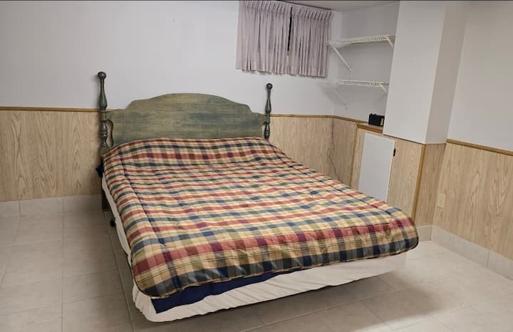 Štvrtá spálňa s manželskou posteľou