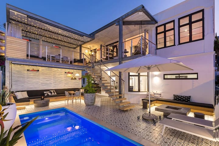 Stylish Getaway • Green Point