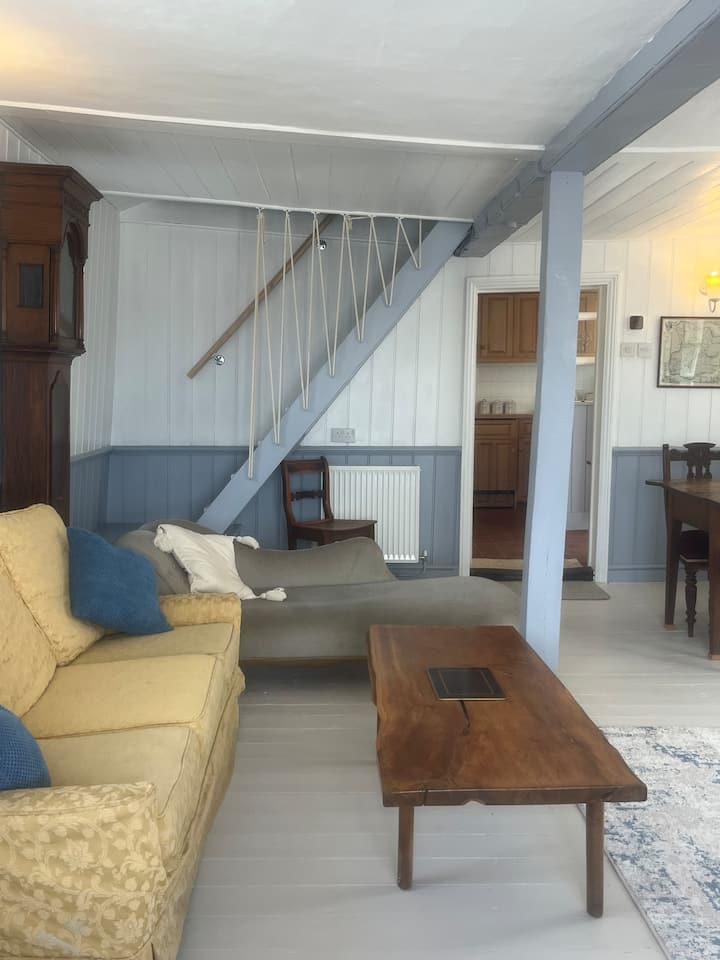 Cornerways - A Coastal Gem - West Mersea