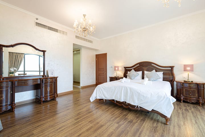 #R5 Spacious 4br | Upgraded Apartment In Jbr - ドバイマリーナ