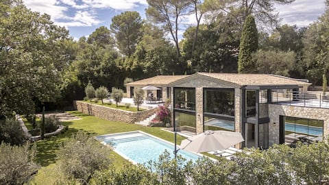 Prestige Villa Pool & Spa • 5 Bedrooms • Valbonne