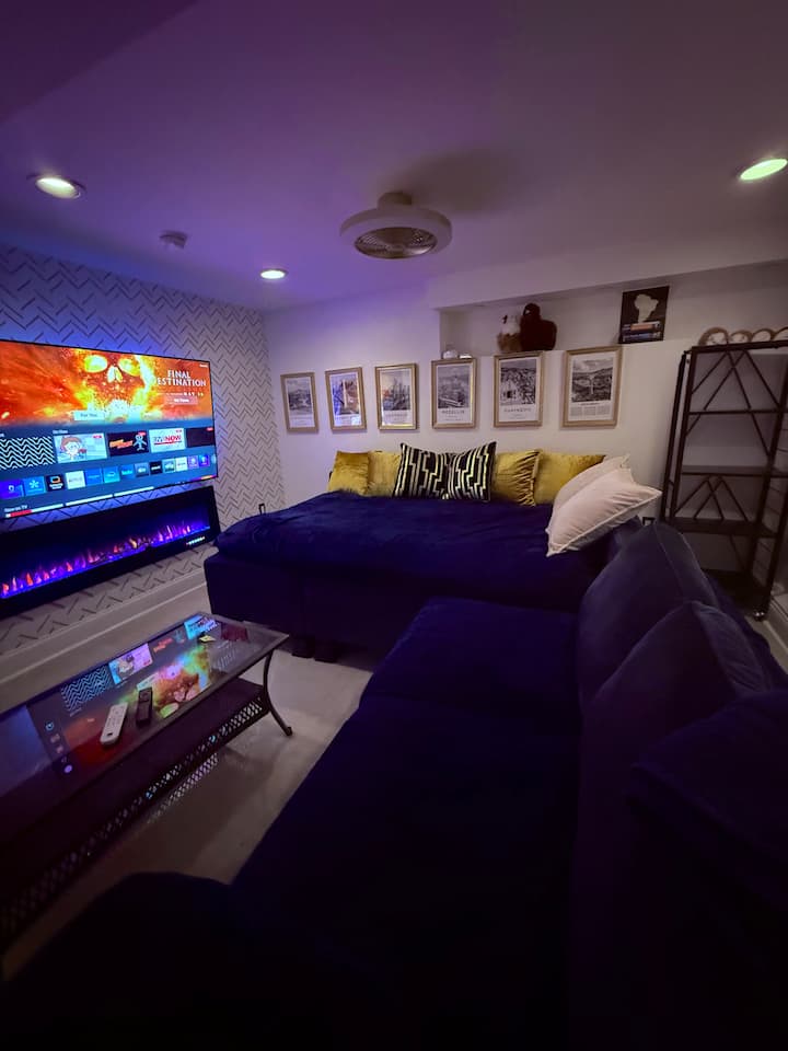 Presidential Suite Apt + Private Backyard+parking - New Jersey
