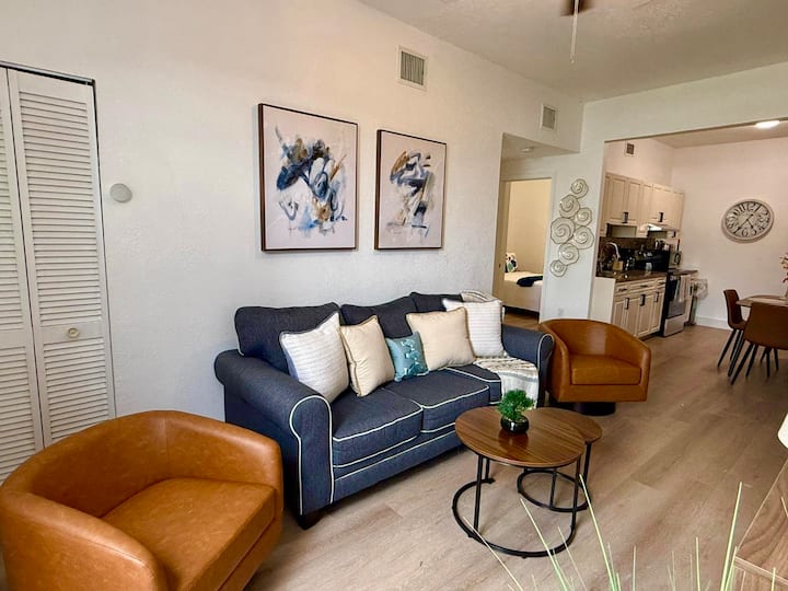 Charming Refuge In Miami - Cutler Bay, FL