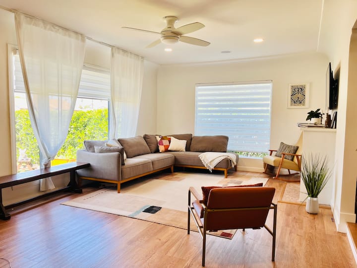 Spanish Modern Corner House - Los Angeles, CA