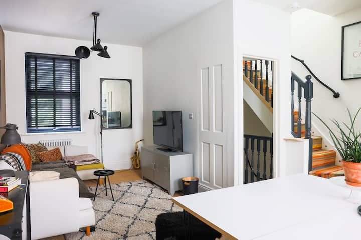 Elegant First And Second Floor 1 Bedroom Flat - Fulham