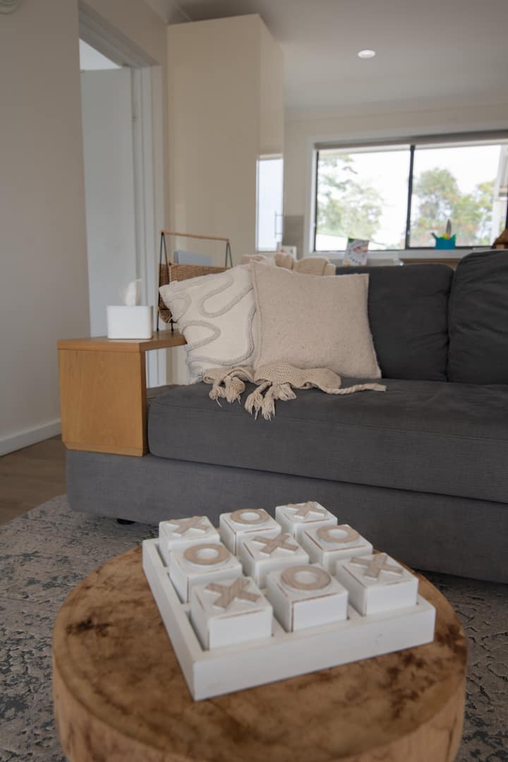 Illaroo House - Fingal Bay