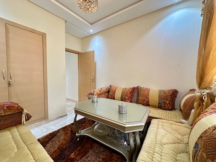 Bel Appartement Avec Piscine - Bouznika