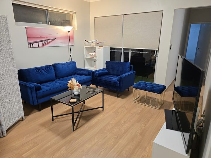 Entire 2 Bedroom, 2 Bathroom Apt - Kalamunda