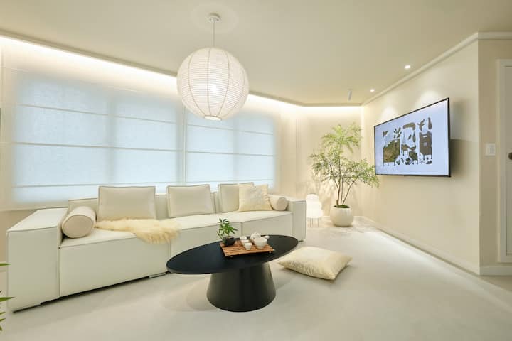 3 Min To Ddp | Large Living · 65” Tv · Sleeps 7 - Zuid-Korea