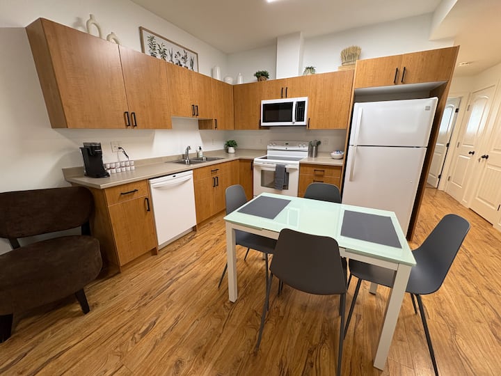 Modern Comfort In Kamloops - Kamloops
