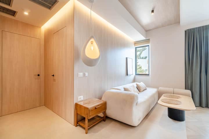 Golden Residence 401- Beachfront&swimming Pool Ap - Sarandë