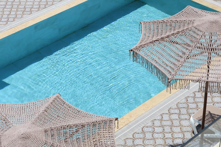 110 sqm apartment with sea view & swimming pool