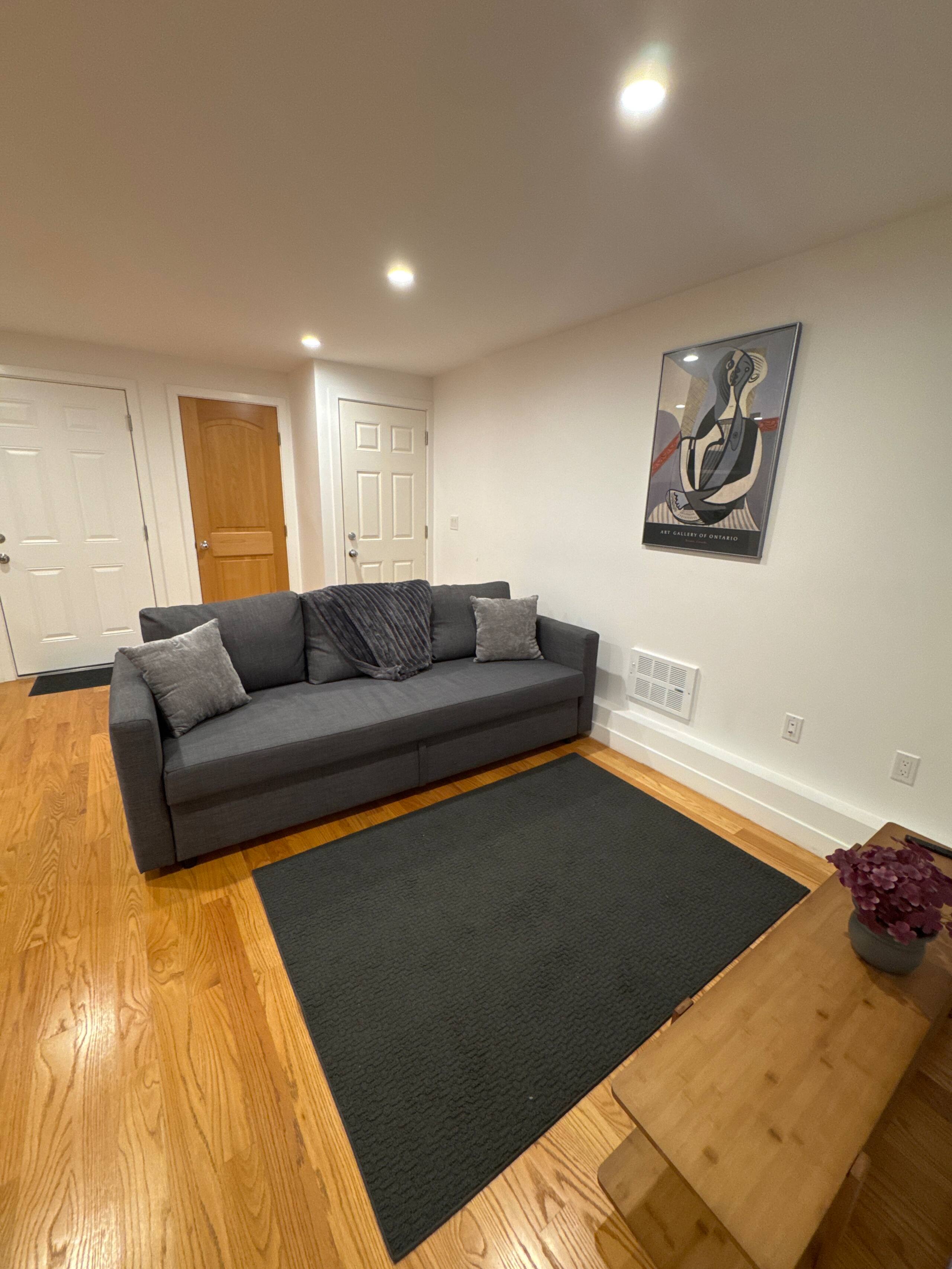 Home in San Francisco · ★5.0 · 2 bedrooms · 4 beds · Half-bath - Image 2