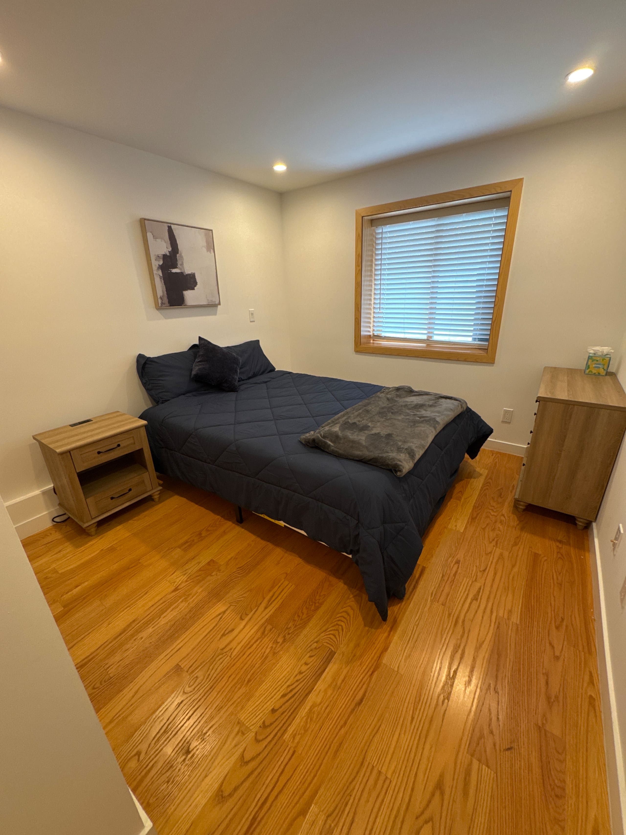 Home in San Francisco · ★5.0 · 2 bedrooms · 4 beds · Half-bath - Image 4