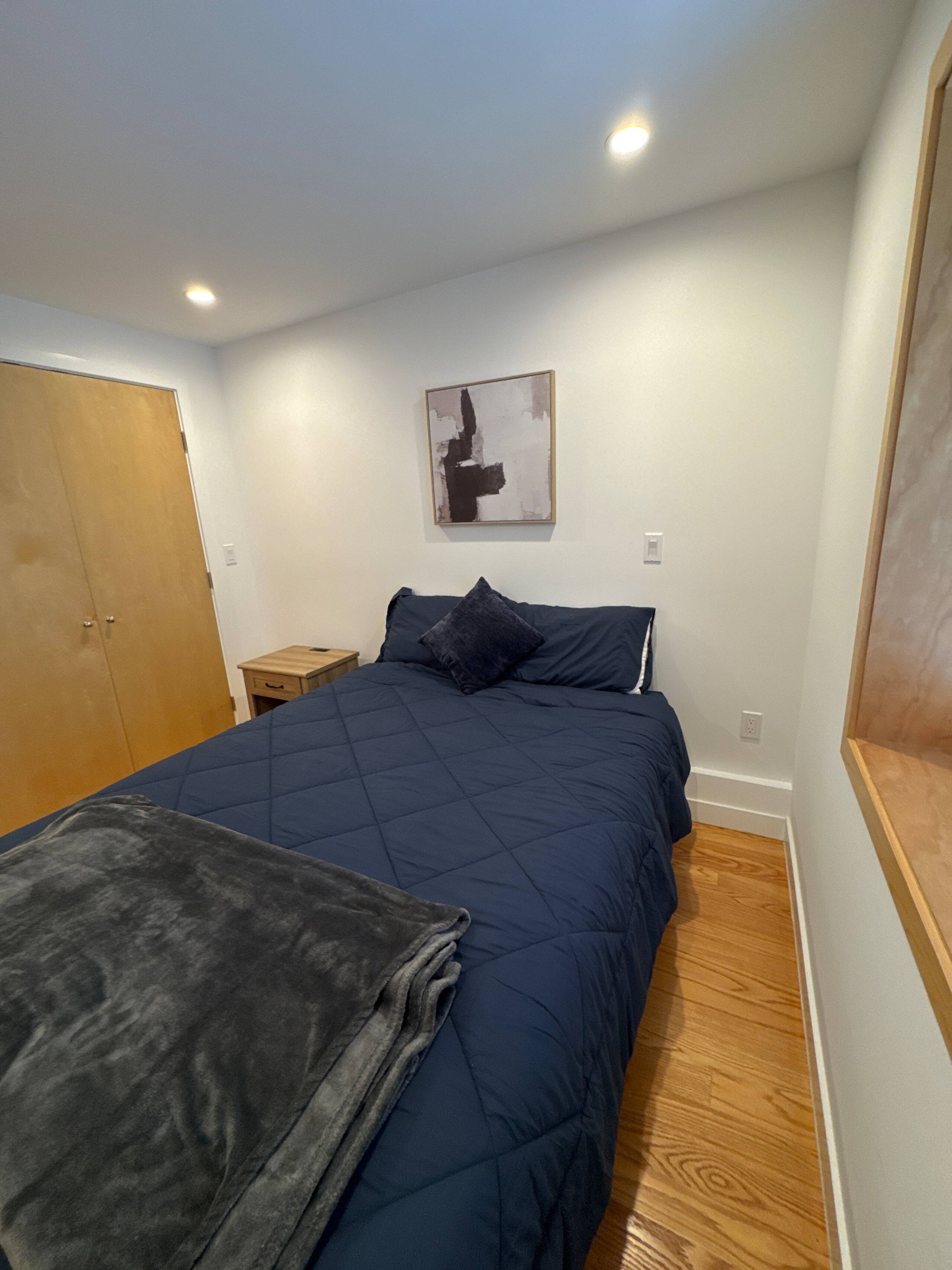 Home in San Francisco · ★5.0 · 2 bedrooms · 4 beds · Half-bath - Image 5