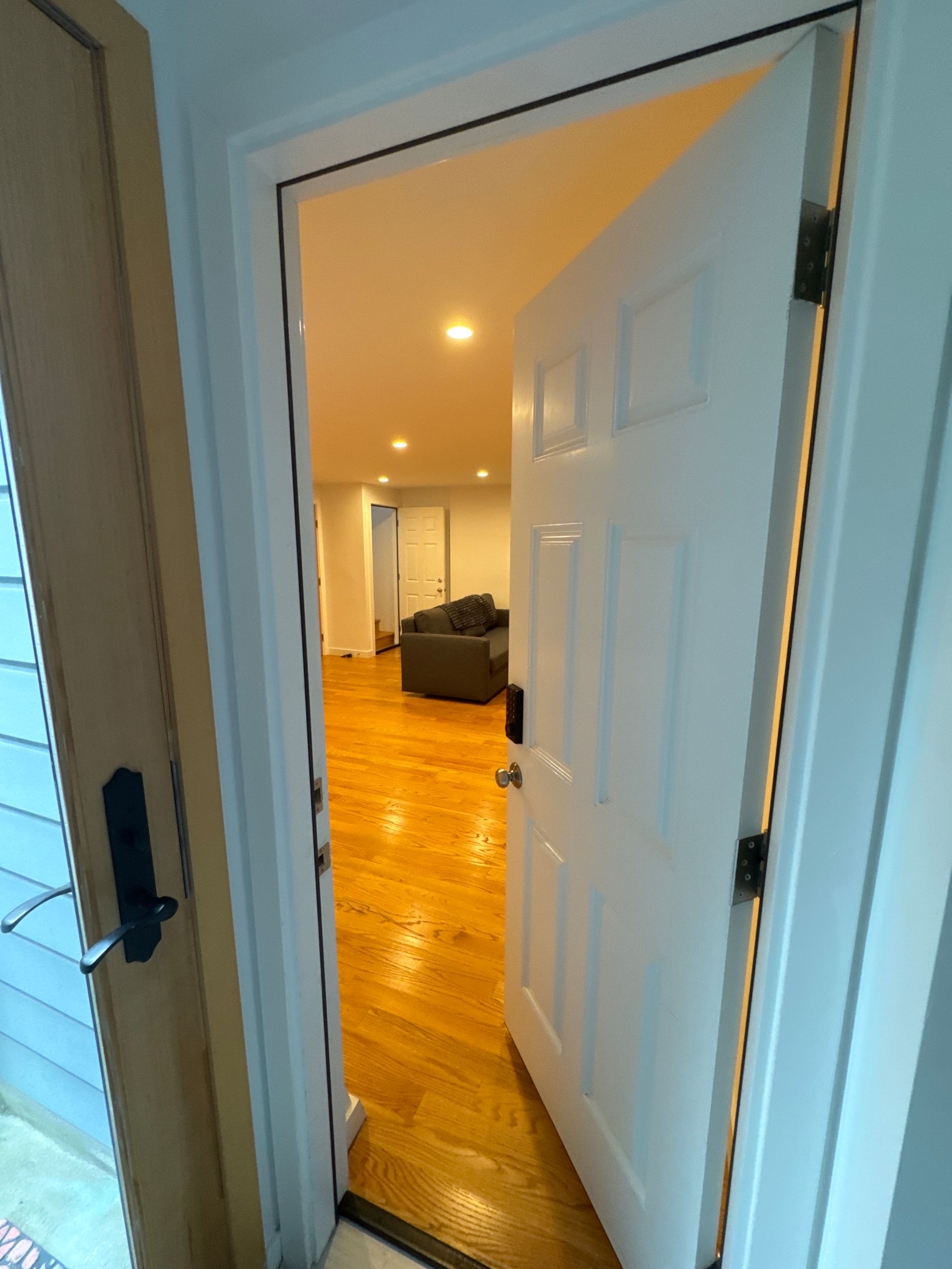 Home in San Francisco · ★5.0 · 2 bedrooms · 4 beds · Half-bath - Image 12