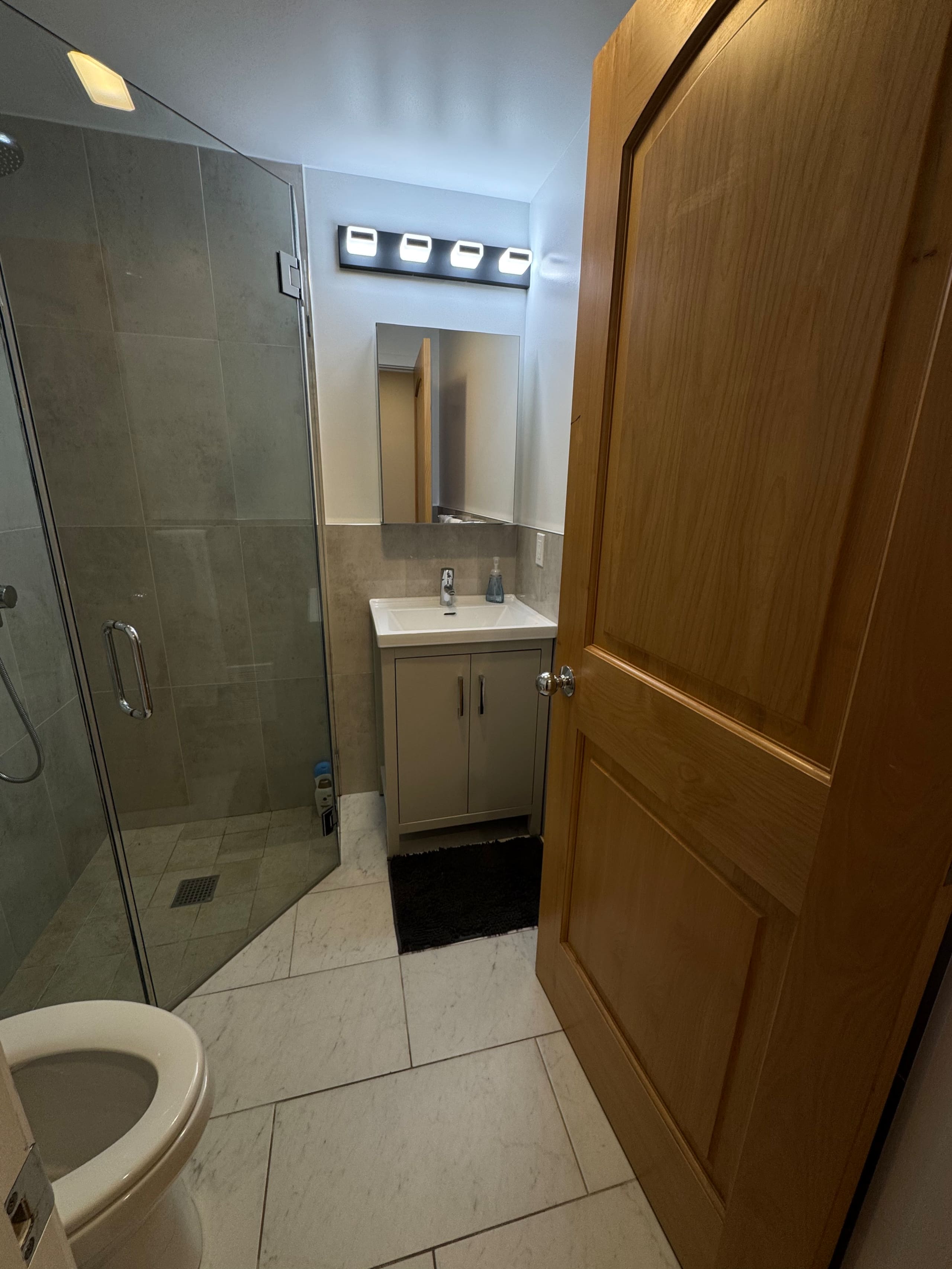 Home in San Francisco · ★5.0 · 2 bedrooms · 4 beds · Half-bath - Image 6