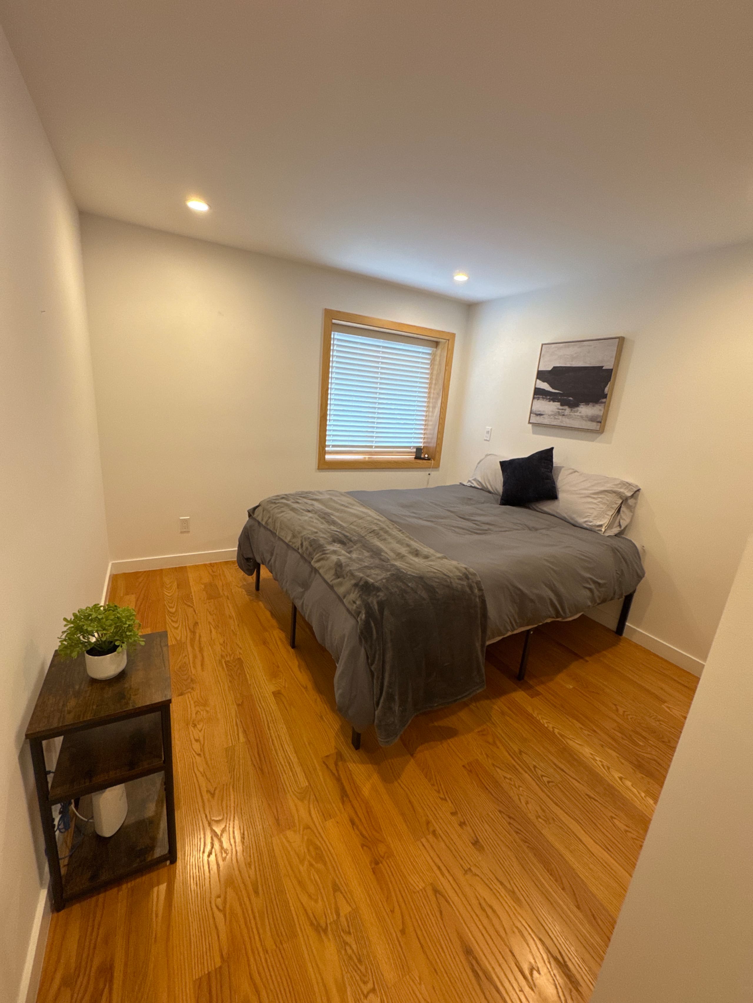 Home in San Francisco · ★5.0 · 2 bedrooms · 4 beds · Half-bath - Image 7