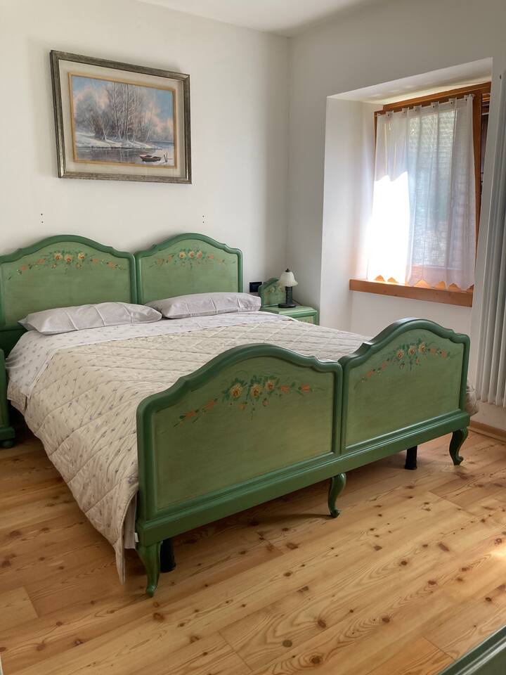 غرفة النوم 2