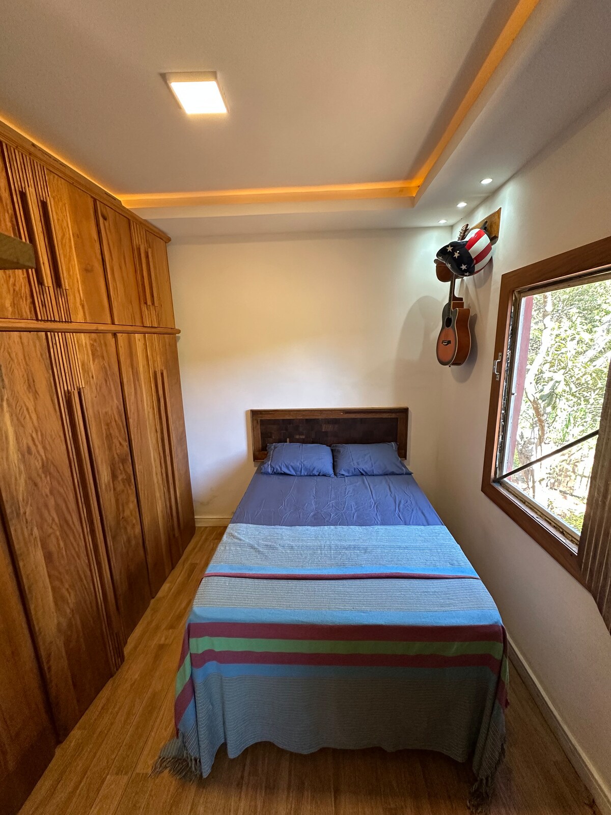 საძინებელი 1