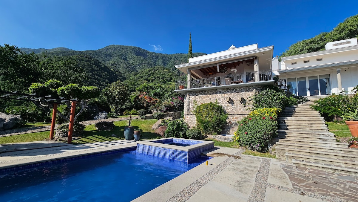 6BR House in Ajijic — 6 bedroom vacation rental in Ajijic