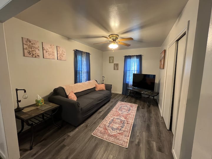 The Adams Street Suite - Illinois