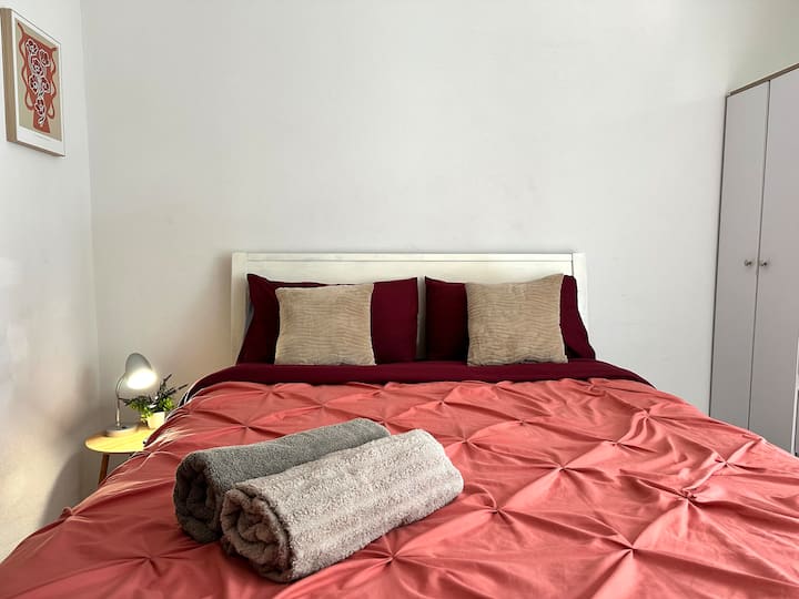 საძინებელი 1