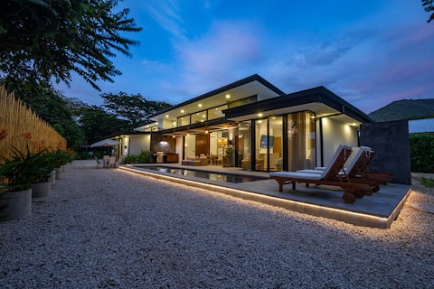 Casa Agua Marina - Luxury Modern Home