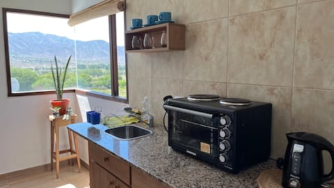 Airbnb con mejor rendimiento: Single-room apartment, bright. en Departamento Tafí Del Valle