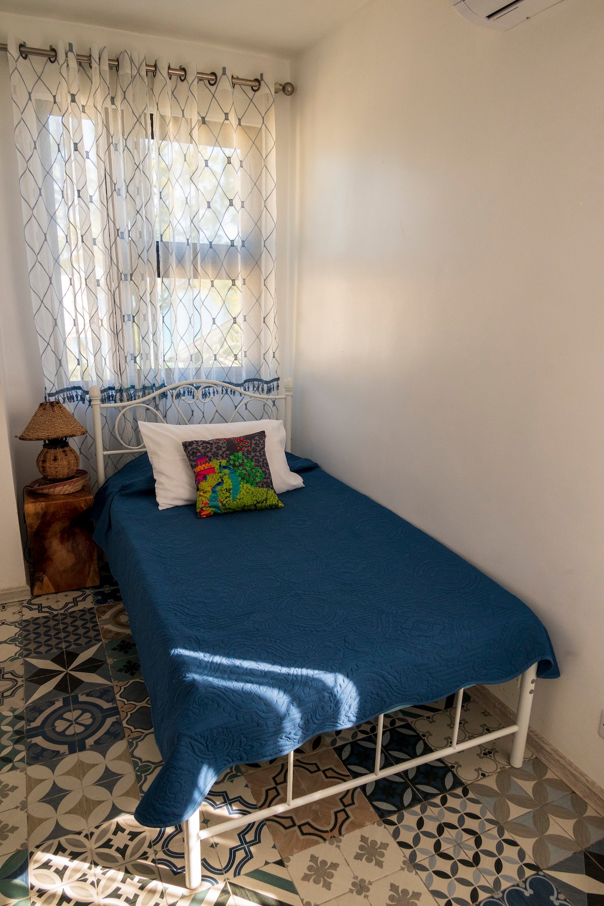 غرفة النوم 2